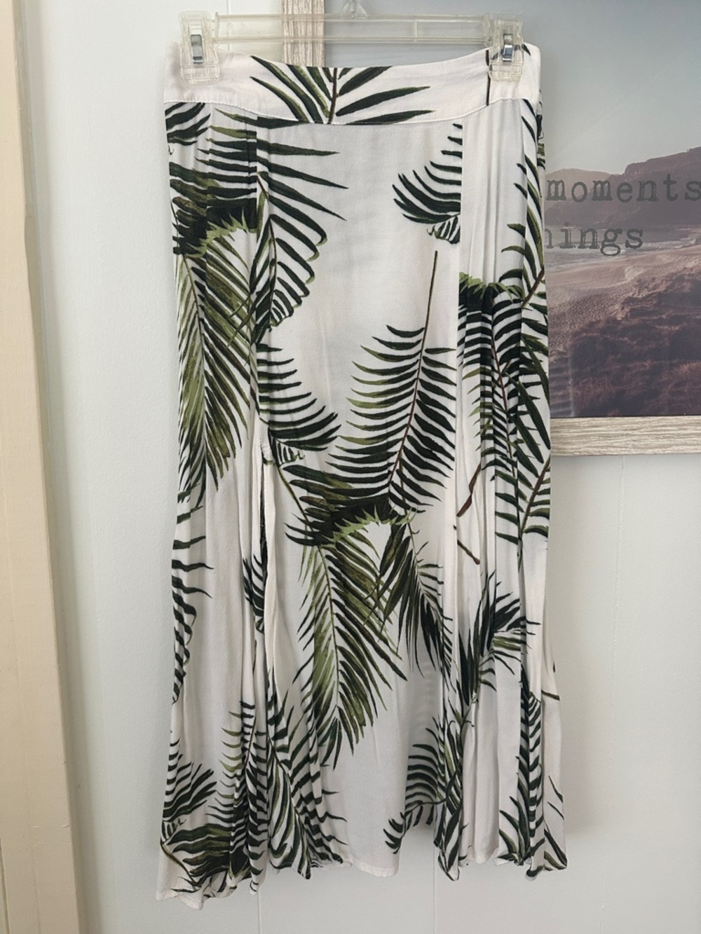 Size 6 H&M Palm Leaf Midi A-Line Skirt with Front Slit - Picture 2 of 6